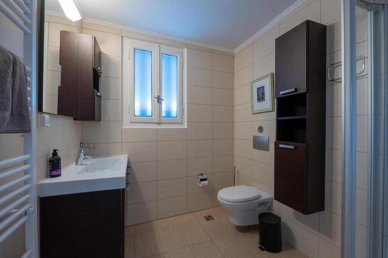 Angelinas Quarters - Kalamata Mediterranean Villas Екстериор снимка