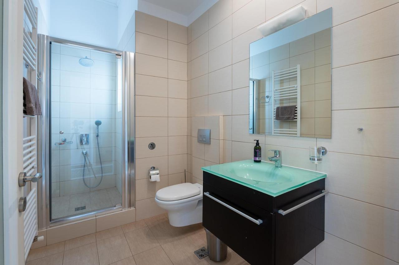 Angelinas Quarters - Kalamata Mediterranean Villas Екстериор снимка