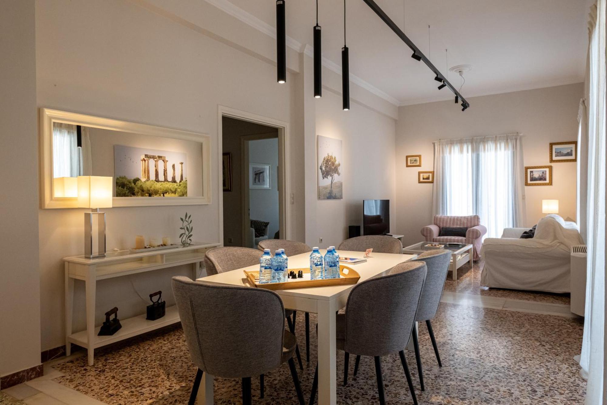 Angelinas Quarters - Kalamata Mediterranean Villas Екстериор снимка
