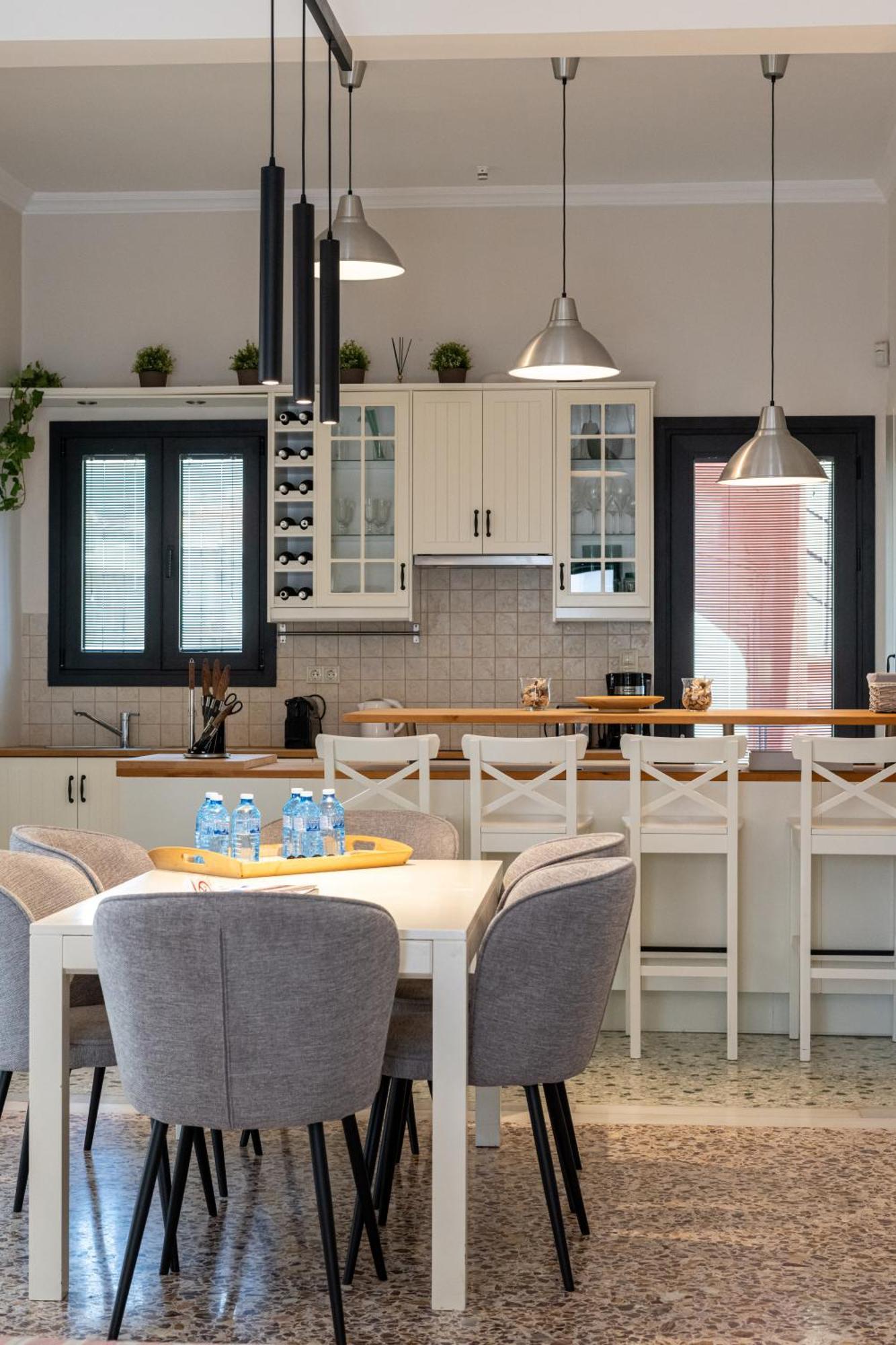 Angelinas Quarters - Kalamata Mediterranean Villas Екстериор снимка